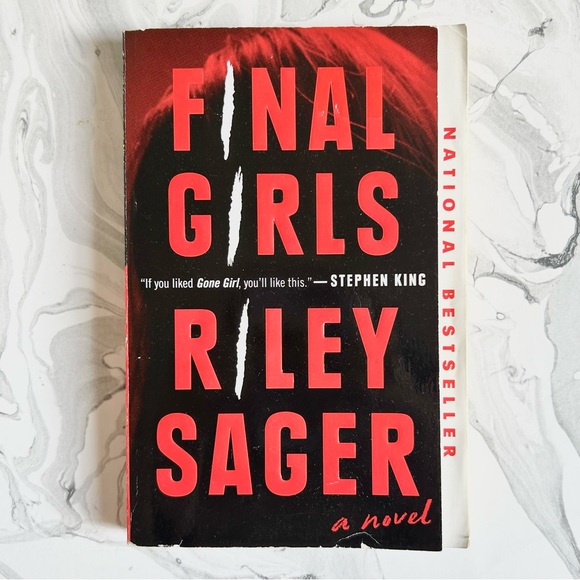 Final Girls by Riley Sager - Picture 1 of 1